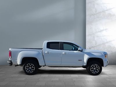 2018 GMC Canyon — engine compartment view