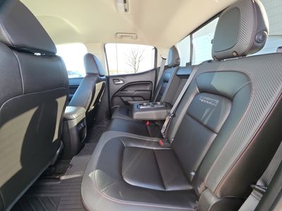 2018 GMC Canyon — photo 8 view