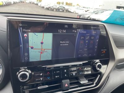 2021 Toyota Highlander — photo 12 view
