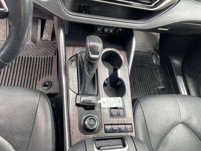 2021 Toyota Highlander — photo 15 view