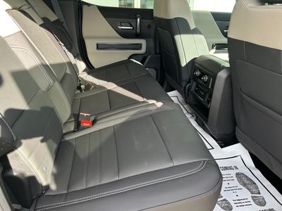 2026 GMC HUMMER EV SUV — photo 15 view