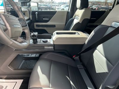 2026 GMC HUMMER EV SUV — photo 7 view