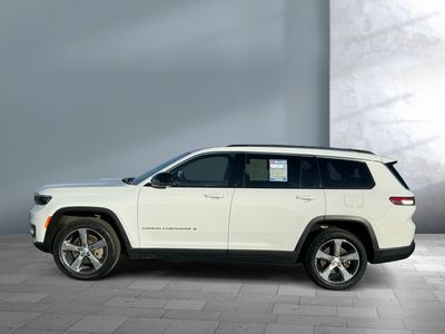2021 Jeep Grand Cherokee L — detail view
