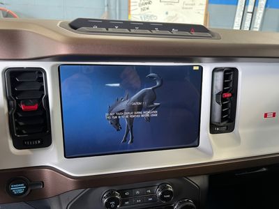 2024 Ford Bronco — photo 9 view