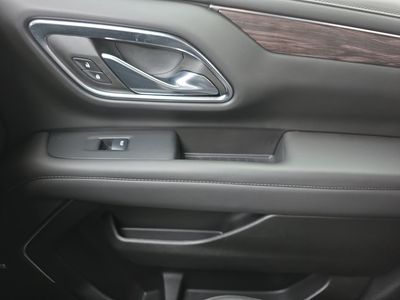 2024 Chevrolet Suburban — photo 7 view