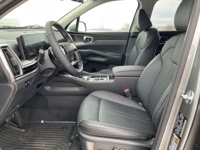 2026 Kia Sorento Hybrid - Photo 9