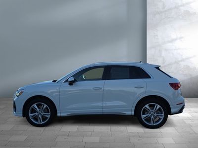 2020 Audi Q3 — detail view