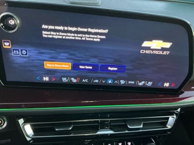 2026 Chevrolet Traverse - Photo 14
