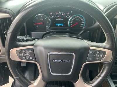 2017 GMC Sierra 1500 — photo 9 view