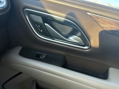 2021 Chevrolet Suburban — photo 15 view