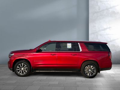 2021 Chevrolet Suburban — engine compartment view