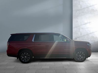 2021 Chevrolet Suburban — photo 7 view