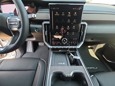 2026 GMC Acadia — photo 15 view