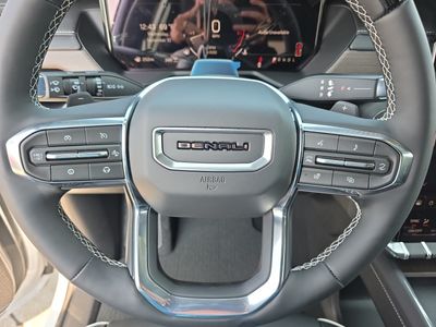 2026 GMC Acadia — photo 9 view