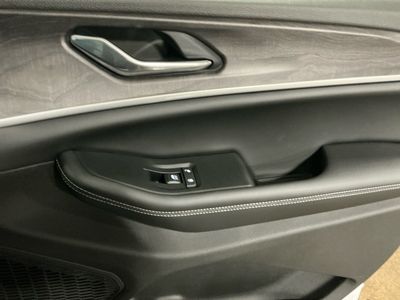 2025 Jeep Grand Cherokee L — photo 11 view