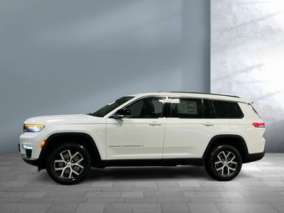 2025 Jeep Grand Cherokee L — detail view