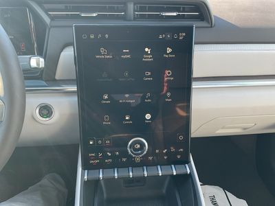 2026 GMC Terrain — photo 14 view
