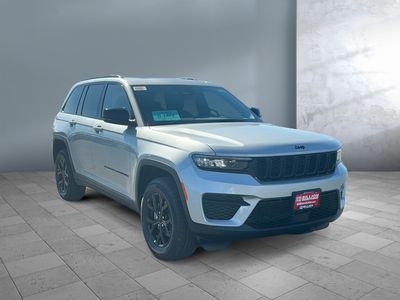 2025 Jeep Grand Cherokee — front three-quarter view