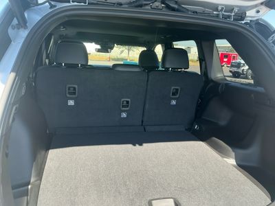2025 Jeep Grand Cherokee — photo 11 view