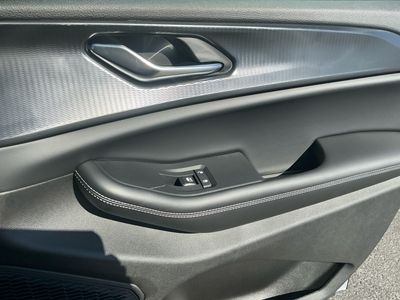2025 Jeep Grand Cherokee — photo 10 view