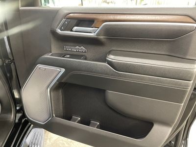 2023 Chevrolet Silverado 1500 — photo 14 view