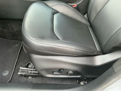 2026 Jeep Compass — photo 14 view
