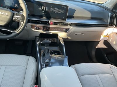 2026 Kia Sorento — photo 11 view