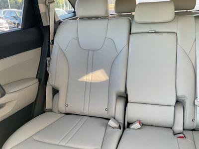 2026 Kia Sorento — photo 10 view