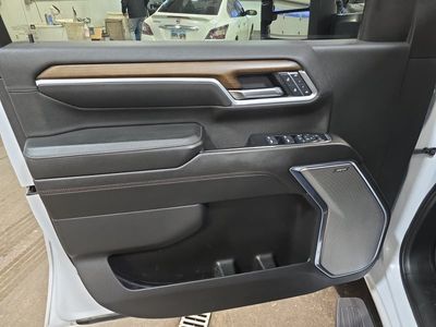2025 Chevrolet Silverado 2500HD - Photo 9