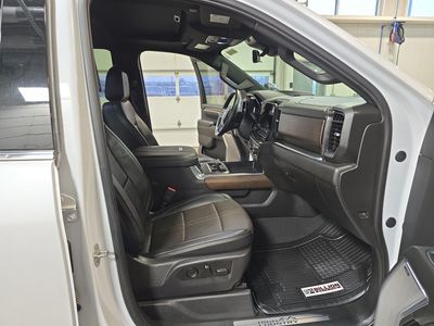2025 Chevrolet Silverado 2500HD - Photo 10