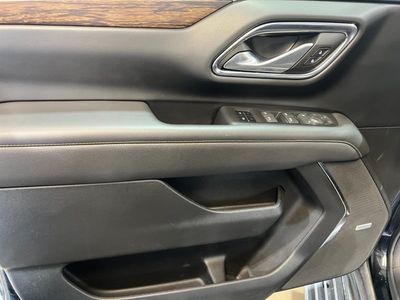 2022 Chevrolet Tahoe — photo 12 view