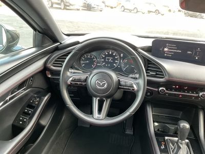 2024 Mazda Mazda3 Hatchback — photo 13 view