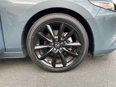 2024 Mazda Mazda3 Hatchback — photo 9 view