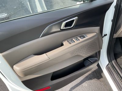 2026 Kia Carnival Hybrid — photo 7 view