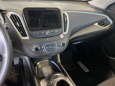 2023 Chevrolet Malibu — photo 7 view
