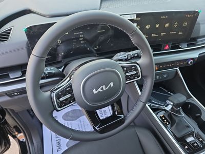 2026 Kia Carnival — photo 11 view
