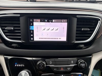 2024 Chrysler Voyager — photo 13 view
