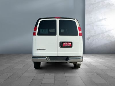 2025 Chevrolet Express Passenger - Photo 5