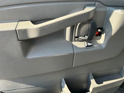 2025 GMC Savana Commercial Cutaway — photo 12 view