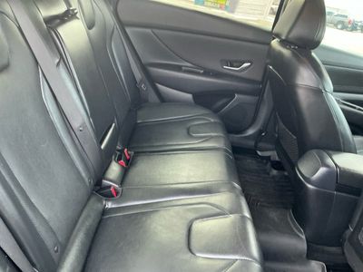 2022 Hyundai Elantra - Photo 12