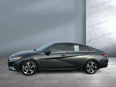 2022 Hyundai Elantra - Photo 3