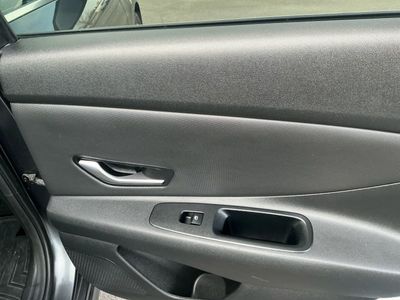 2022 Hyundai Elantra - Photo 9