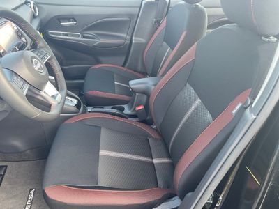 2025 Nissan Versa — photo 10 view