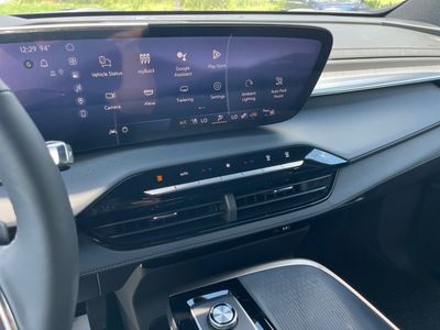 2025 Buick Enclave — photo 11 view