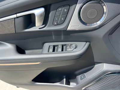 2025 Buick Enclave — detail view