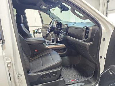 2025 Chevrolet Silverado 1500 — photo 14 view