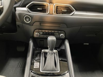 2025 Mazda CX-5 — photo 14 view