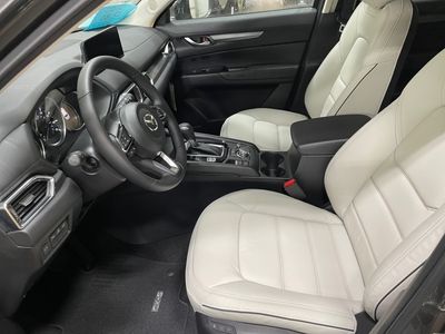 2025 Mazda CX-5 — detail view