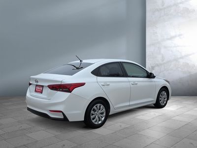 2018 Hyundai Accent - Photo 2
