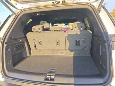 2026 Chevrolet Traverse — photo 9 view